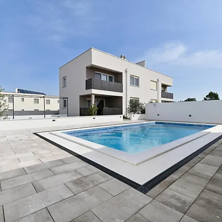 Holiday home Crowonder House Helora With Swimming Pool - Crowonder Luxury Rent Zaton (Zadar)