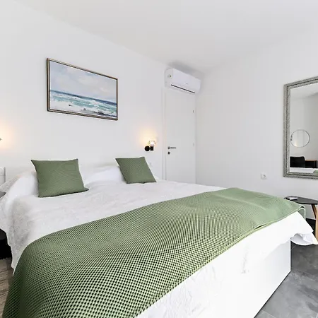 Crowonder House Helora With Swimming Pool - Crowonder Luxury Rent Zaton (Zadar)