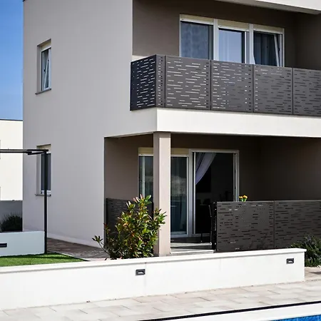 Crowonder House Helora With Swimming Pool - Crowonder Luxury Rent Zaton (Zadar)